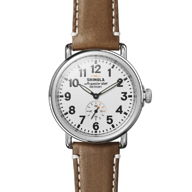 Shinola Runwell 41mm, White Dial/Brown Leather Strap